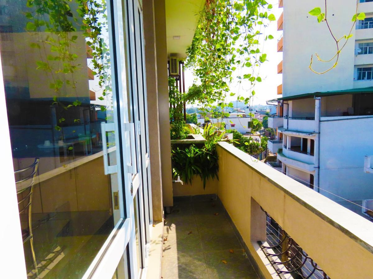 Vivas Residencies Luxury Apartments マウントラビニア エクステリア 写真